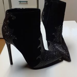 Size 7 Rhinestone Western Heels